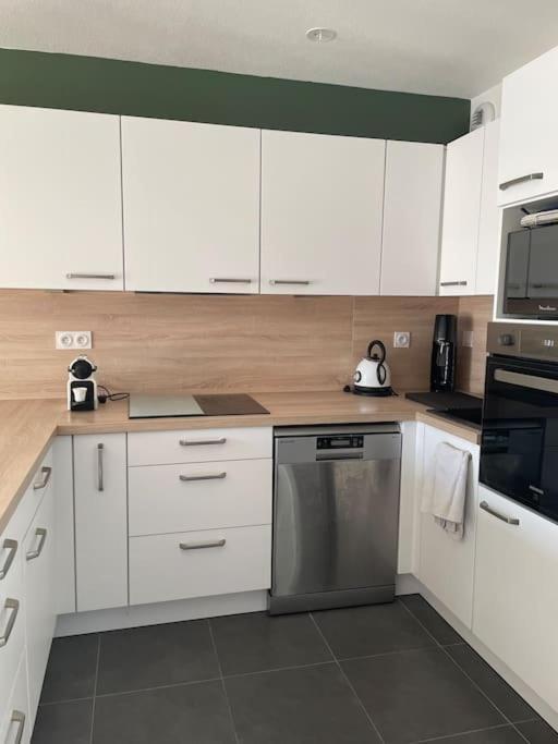 Apartment Between City Center And Beachs Montpellier Buitenkant foto
